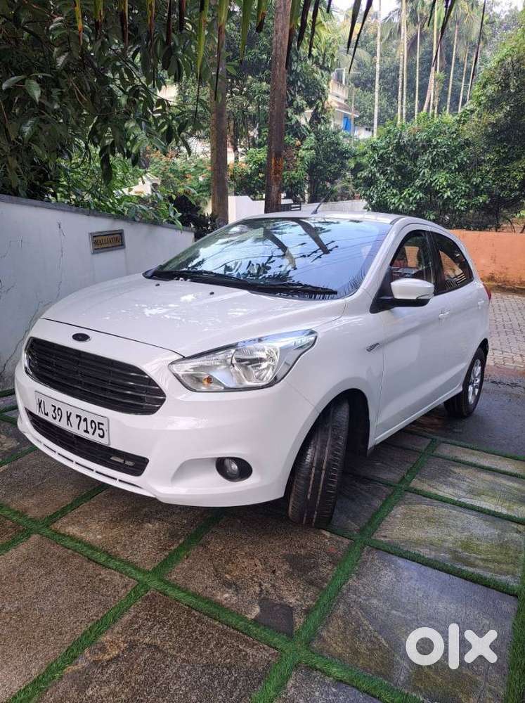 Ford Figo Petrol Titanium, 2017, Petrol