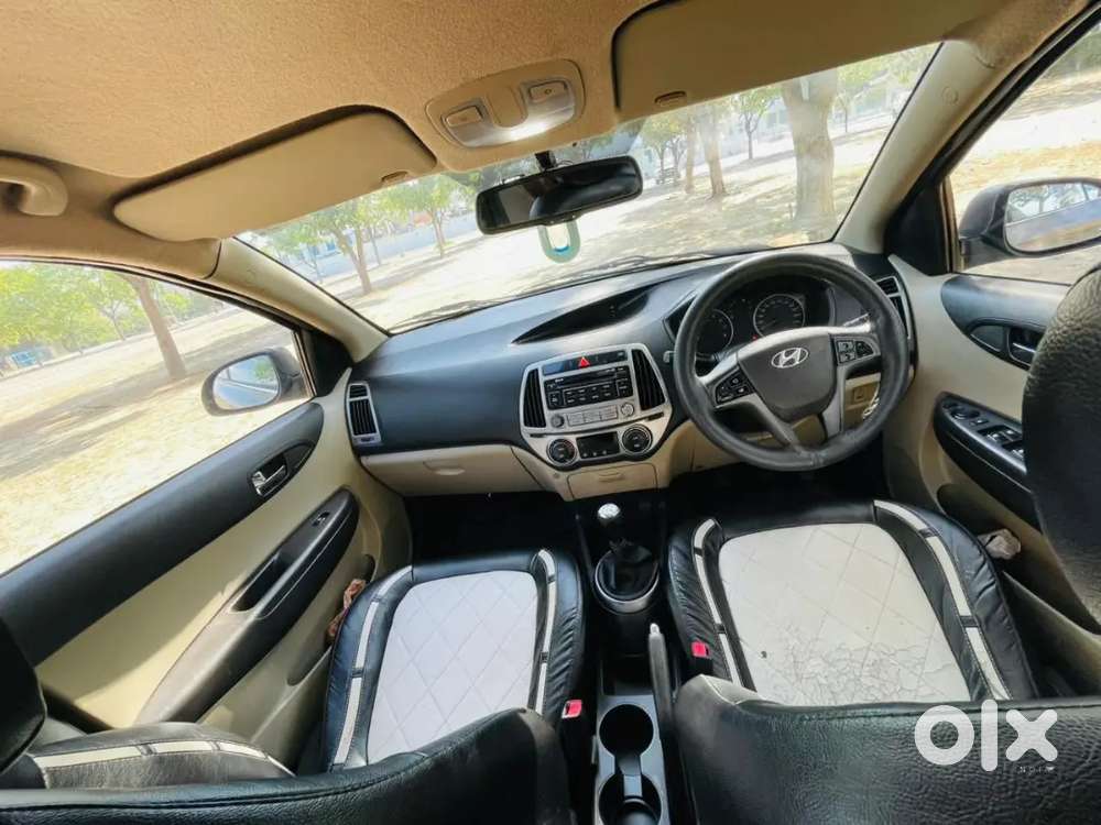 Hyundai 120 Sportz 2014 Petrol