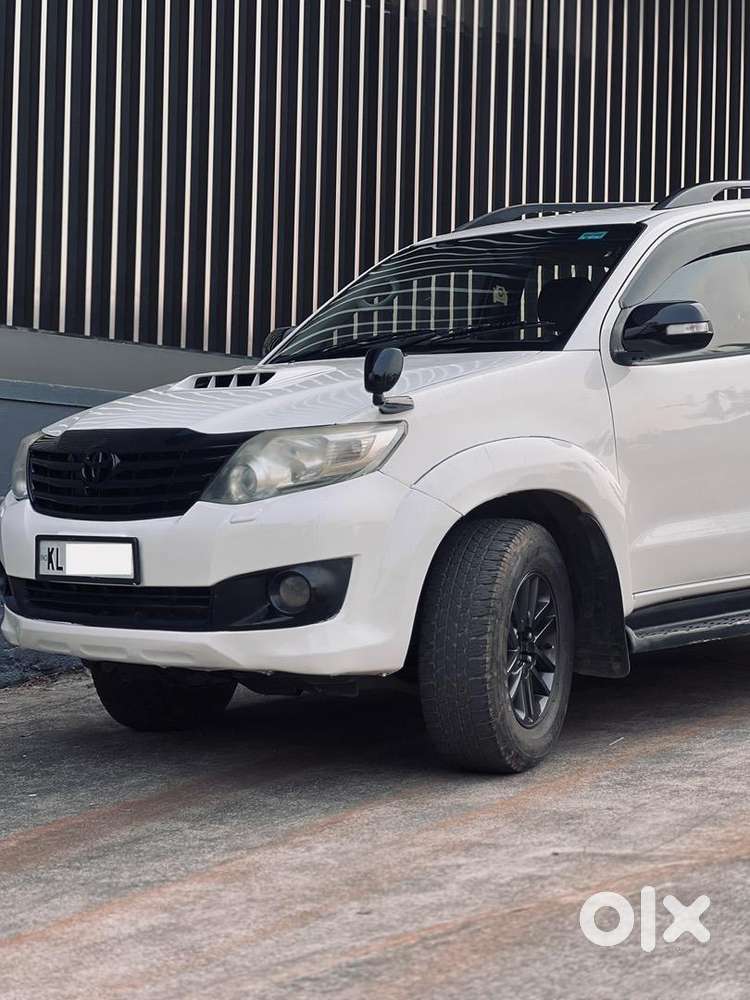 Toyota Fortuner 2012