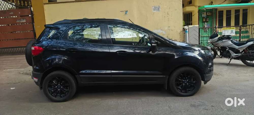 Ford Ecosport 1.5 Petrol Titanium At Bsiv Panter Black