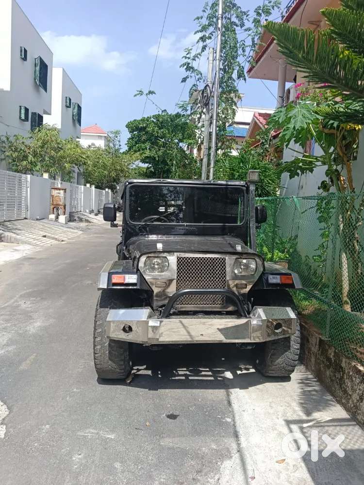 Mahindra Jeep 2.5 4x2 2000
