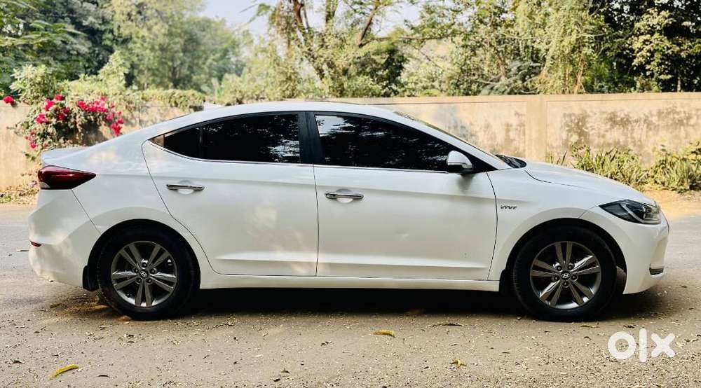Hyundai Elantra 1.6 Sx Option, 2017, Petrol