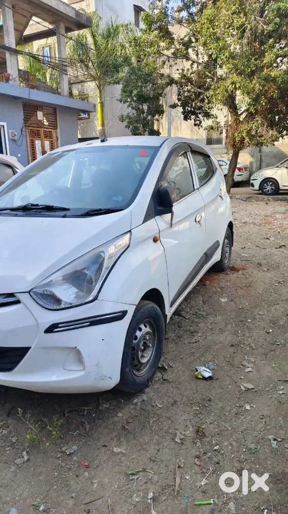Hyundai Eon 2013 Petrol + Lpg Company Fitted Good Condition