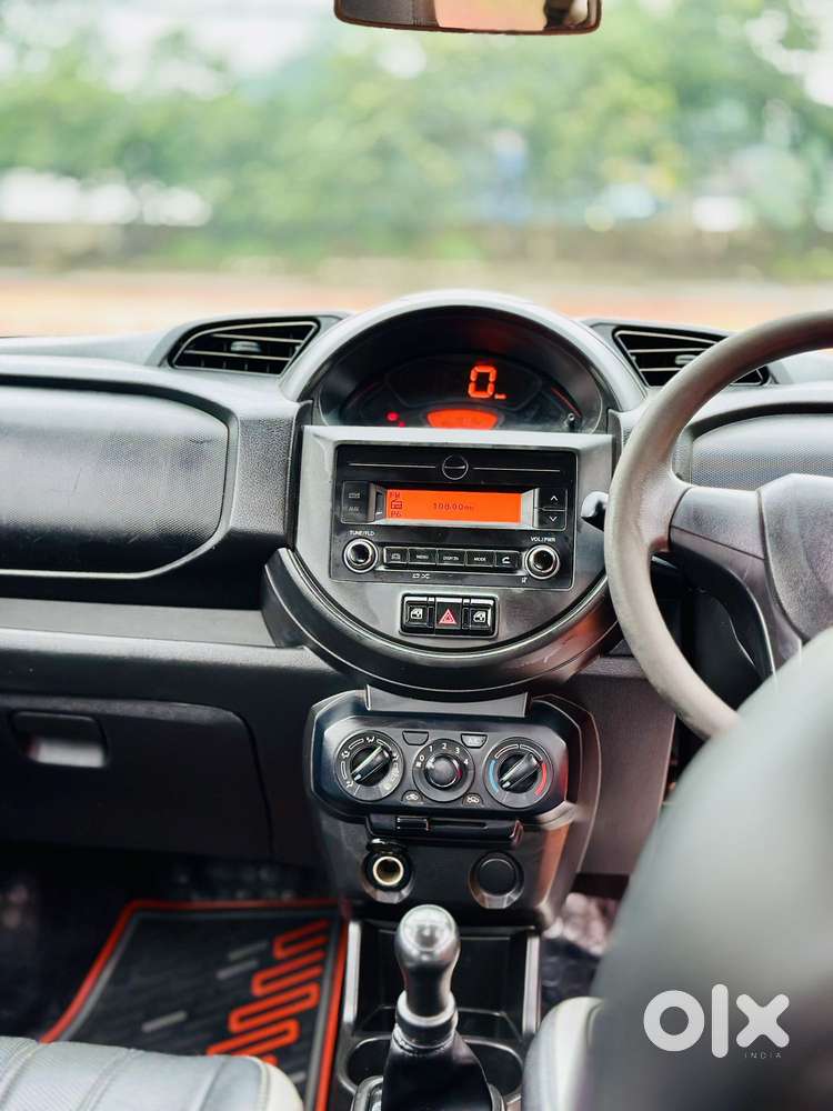 Maruti Suzuki S-presso Vxi, 2022, Petrol