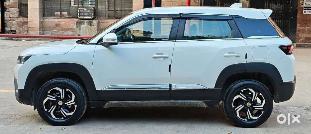 Maruti Suzuki Brezza Lxi S-cng, 2023, Cng & Hybrids