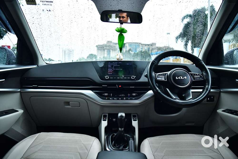 Kia Carens 1.4 Prestige Plus Turbo 7 Str, 2023, Petrol