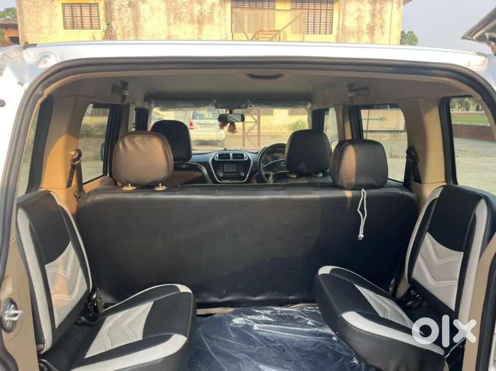 Car Mahindra Car