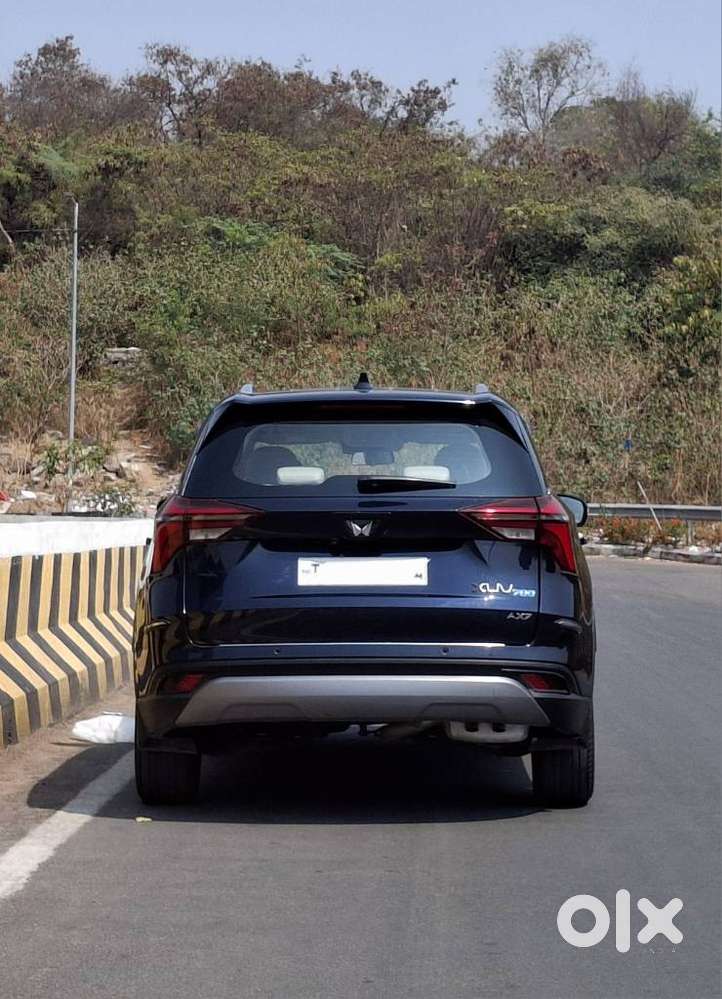Mahindra Xuv700 2.0 Ax 7 Petrol At Luxury Pack Str, 2022, Petrol