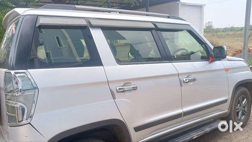 One Hand Car Fist Owner