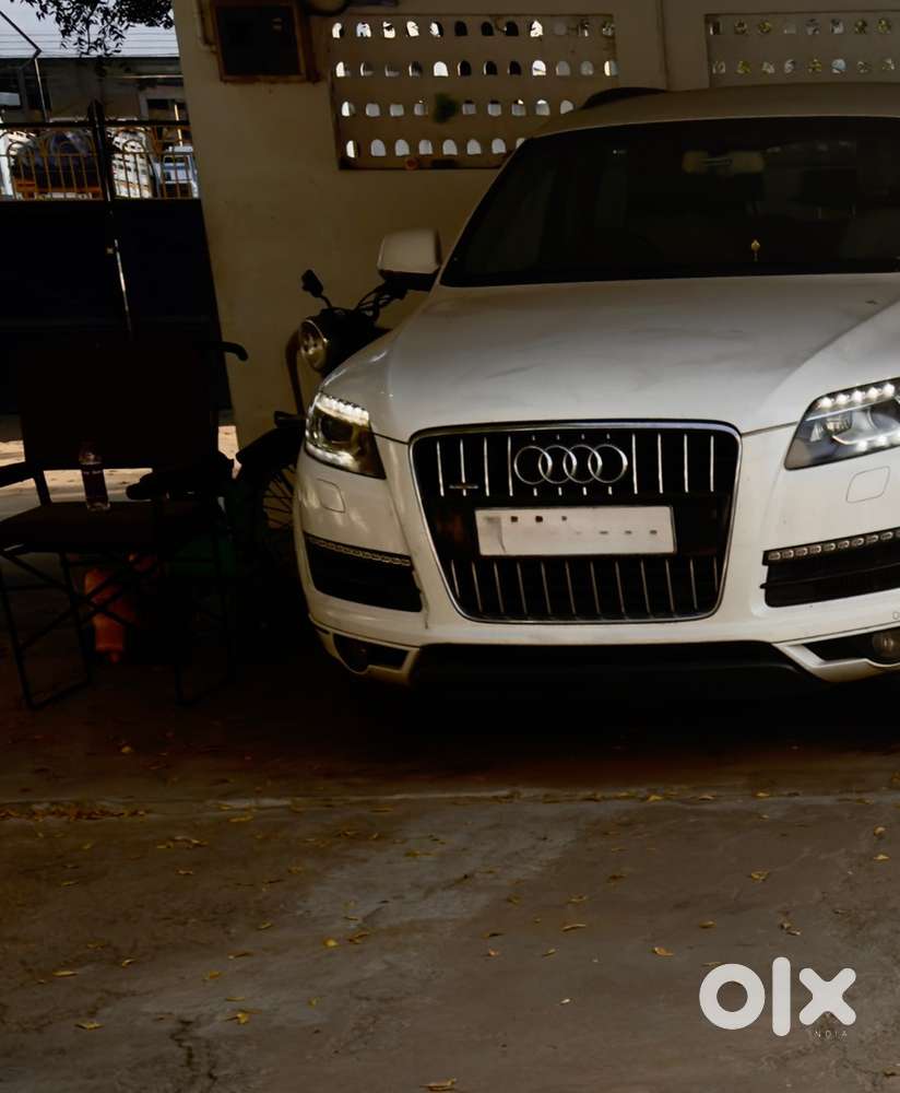 Audi Q7 Diesel 2012 Km Driven