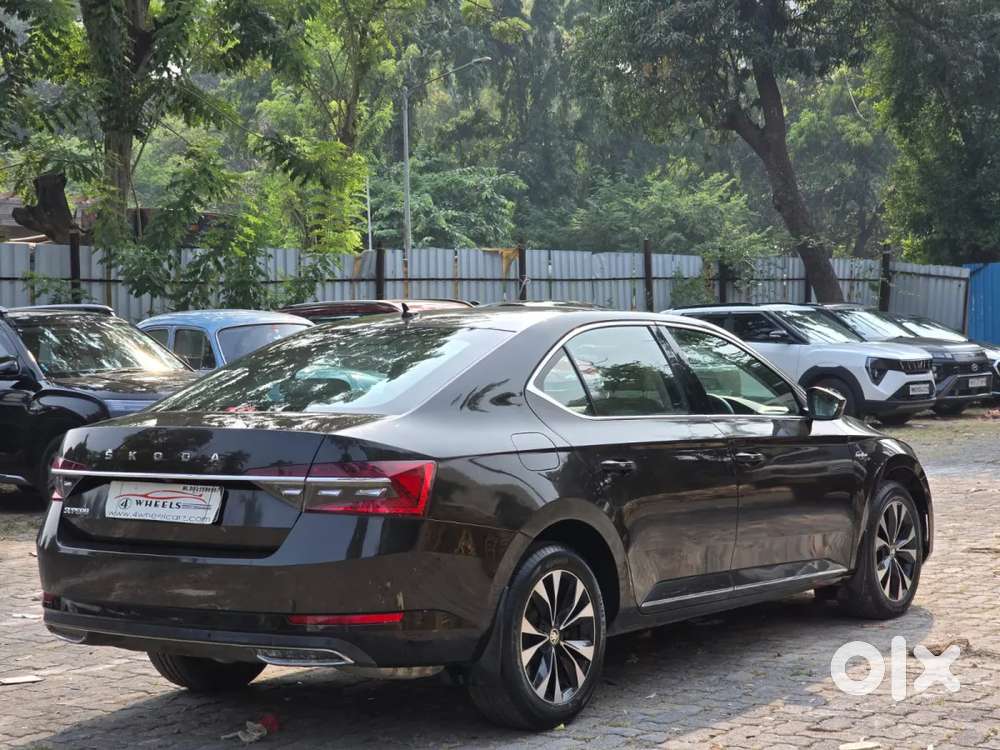 Skoda Superb 2.0 L&k Tsi At, 2021, Petrol