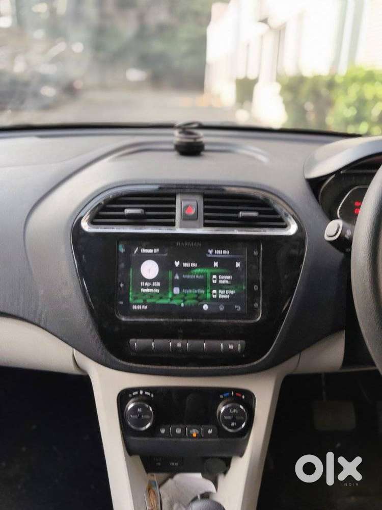 Tata Tiago 1.2 Revotron Xza, 2024, Petrol