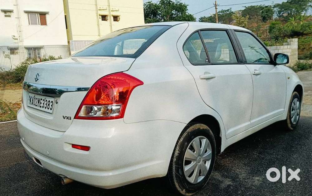 Maruti Suzuki Swift Dzire Vxi, 2010, Petrol