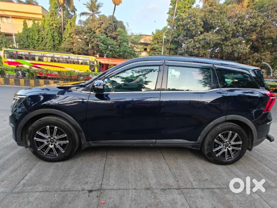 Mahindra Xuv700 2.0 Ax 7 Petrol At Str, 2023, Petrol