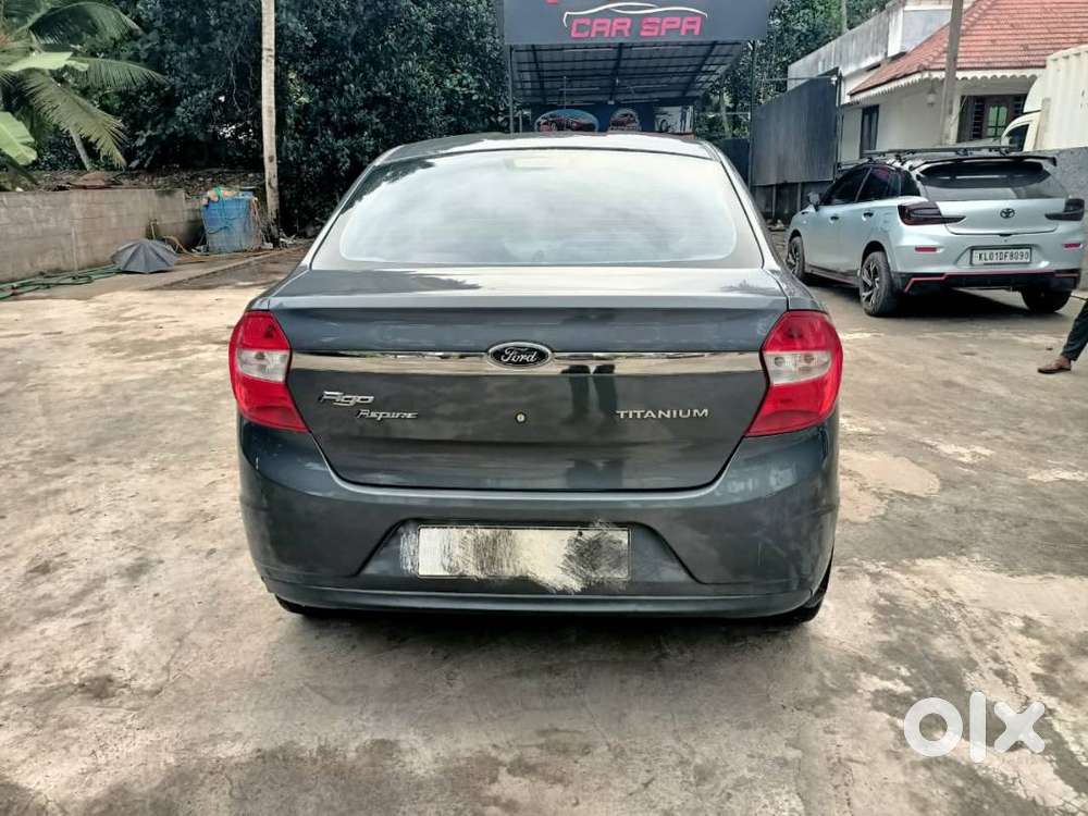 Titanium 1.2 Mt  Petrol Single Owner Driven Car In Perfect Condition