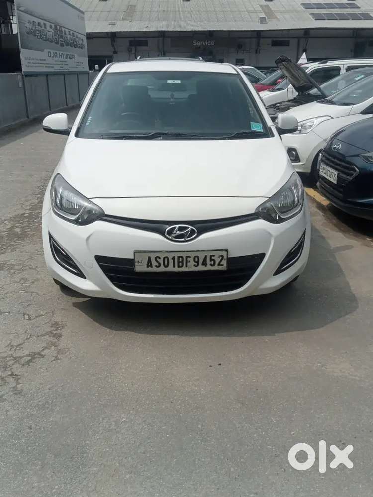 Hyundai I20 201349536 Petrol 49563 Km Driven