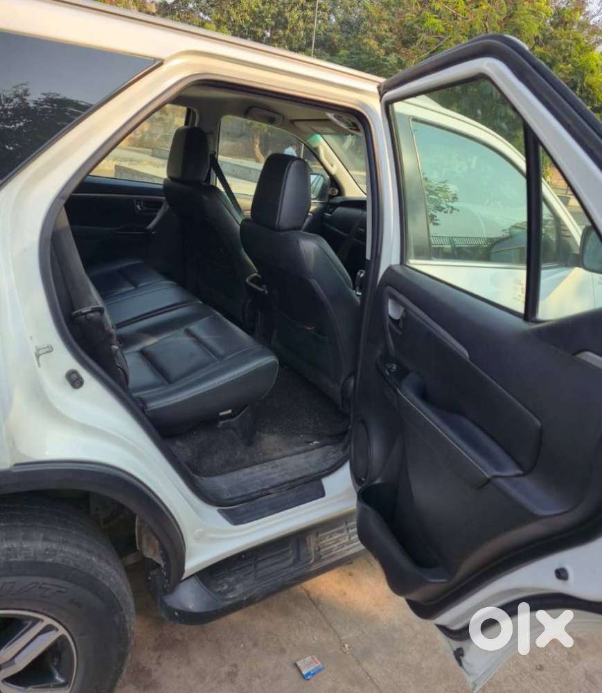 Toyota Fortuner 4x2 At 2.8 Diesel, 2021, Diesel