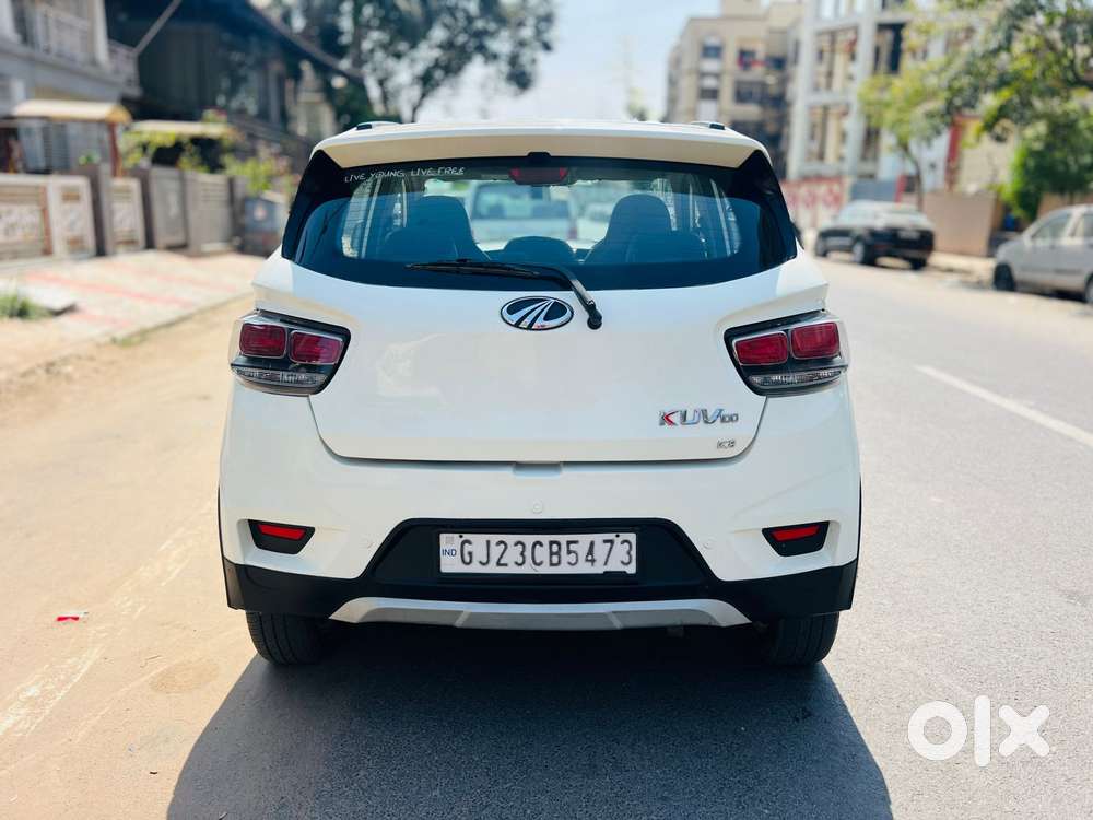 Mahindra Kuv 100
