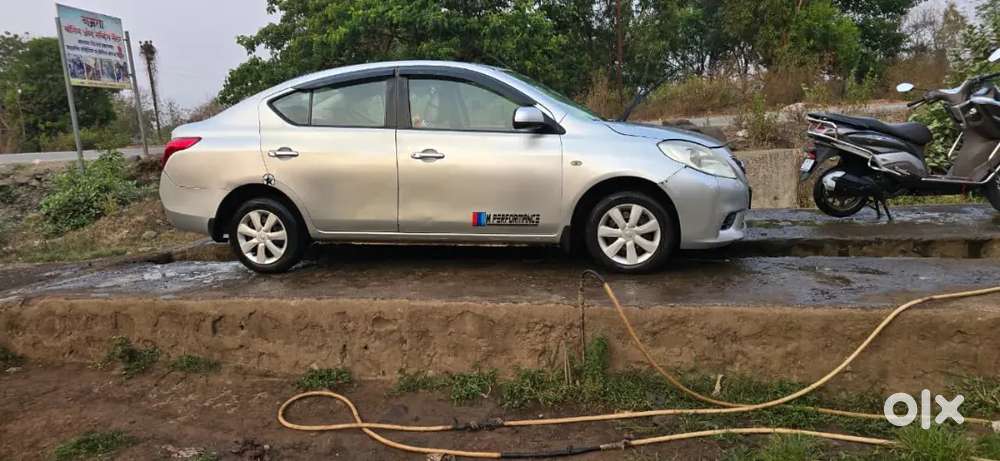 Nissan Sunny 2012 Diesel 140000 Km Driven