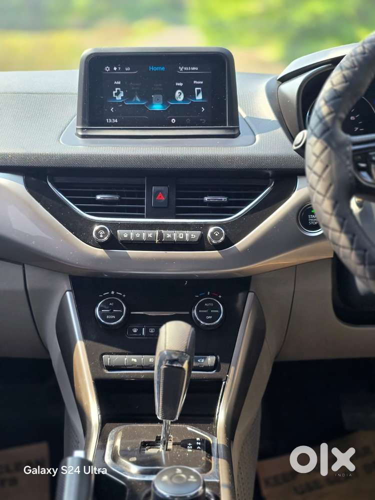 Tata Nexon 1.2 Revotron Xza Plus Dualtone, 2018, Diesel