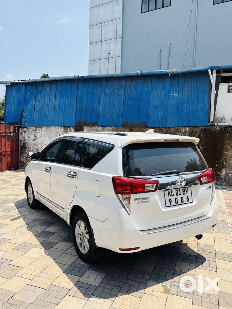 Toyota Innova Crysta 2.8 Gx At 8s, 2016, Diesel