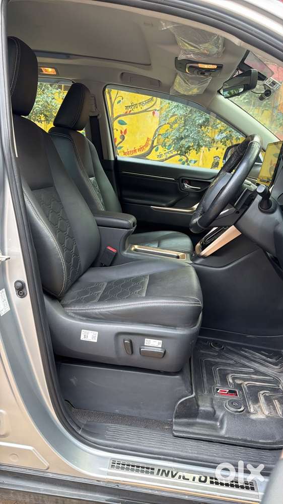 Maruti Suzuki Invicto Alpha Plus 7str, 2025