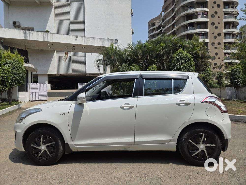 Maruti Suzuki Swift Vxi + Manual, 2015, Cng & Hybrids