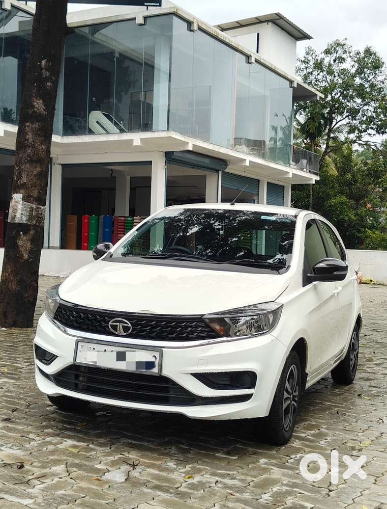 Tata Tiago 1.2 Revotron Xt (o), 2023, Petrol