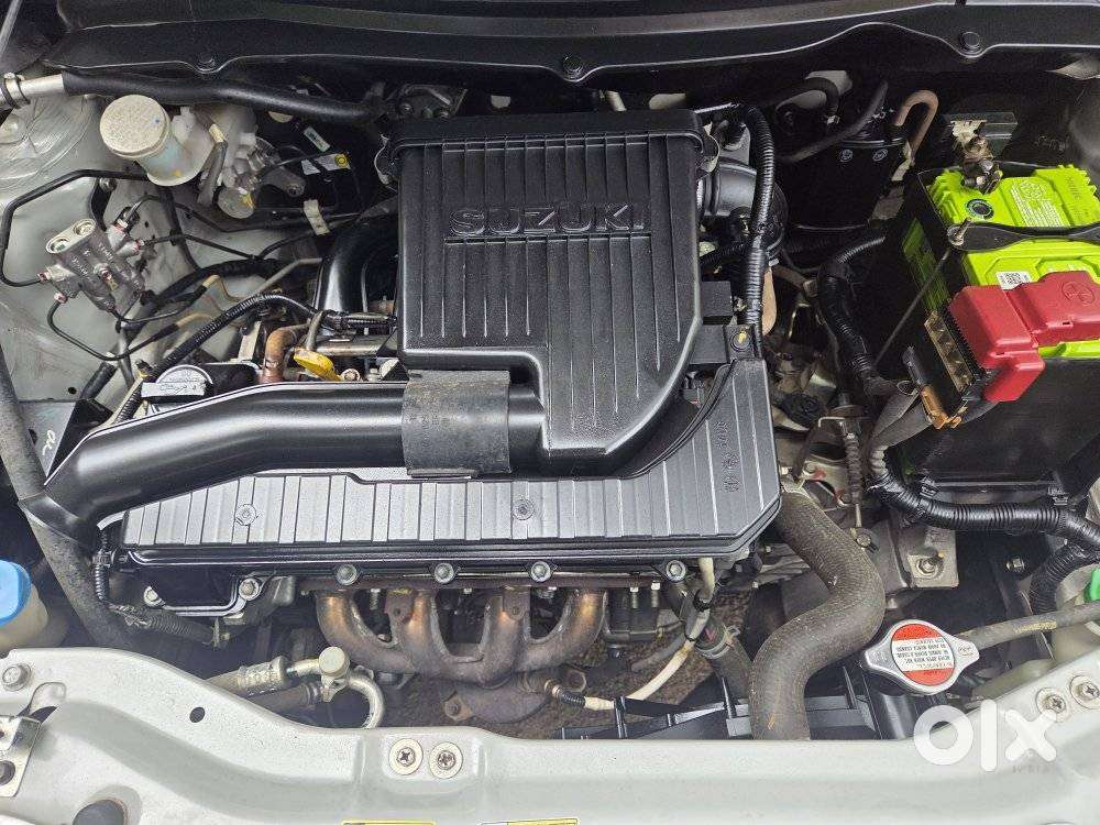 Maruti Suzuki Swift Vxi + Manual, 2016, Petrol