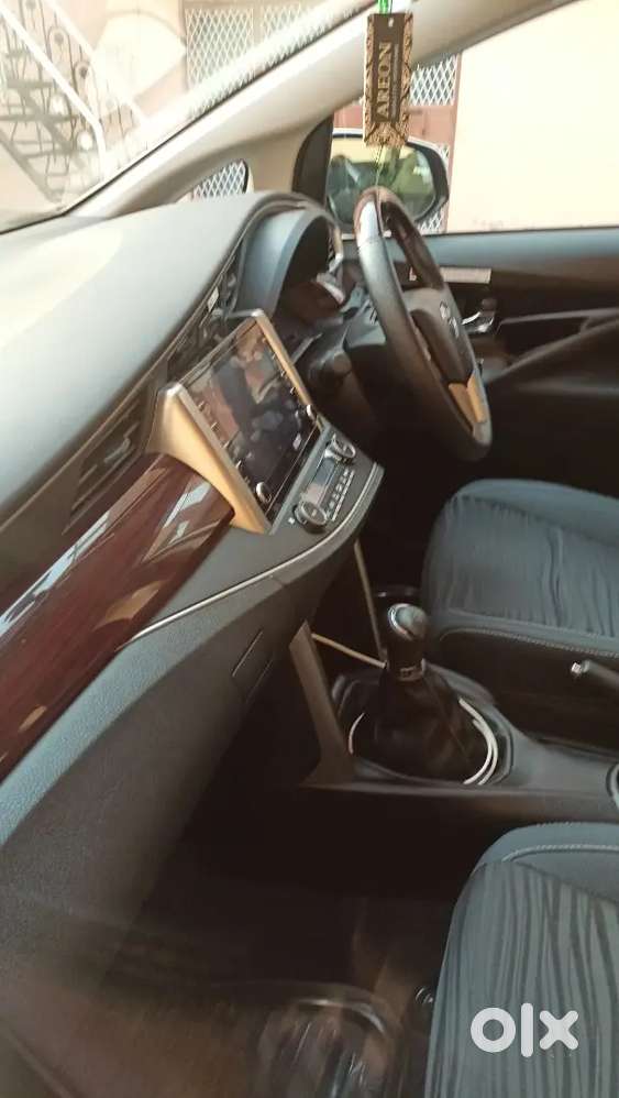 Toyota Innova Crysta 2022 Diesel 38500 Km Driven