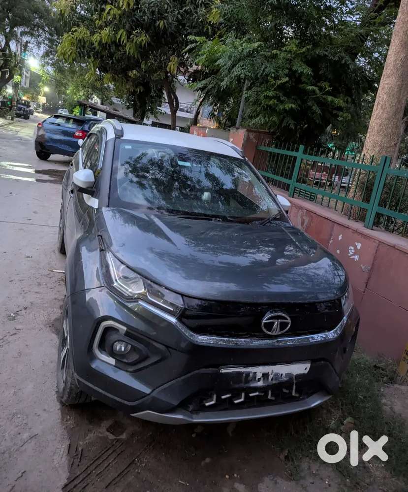 Tata Nexon 1.2 Revotron 2022 Automatic Petrol