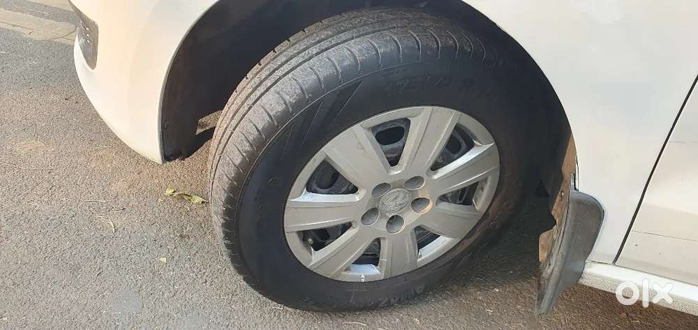 Volkswagen Polo Petrol Trendline 2012
