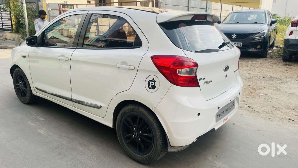 Ford Figo Petrol Titanium, 2017, Petrol