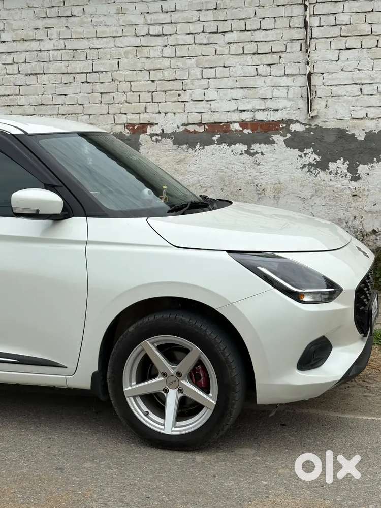 Maruti Suzuki Swift Vxi 2025