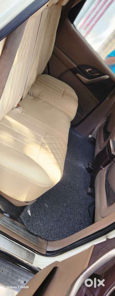 Mahindra Xuv500 At W6 2wd, 2015, Diesel