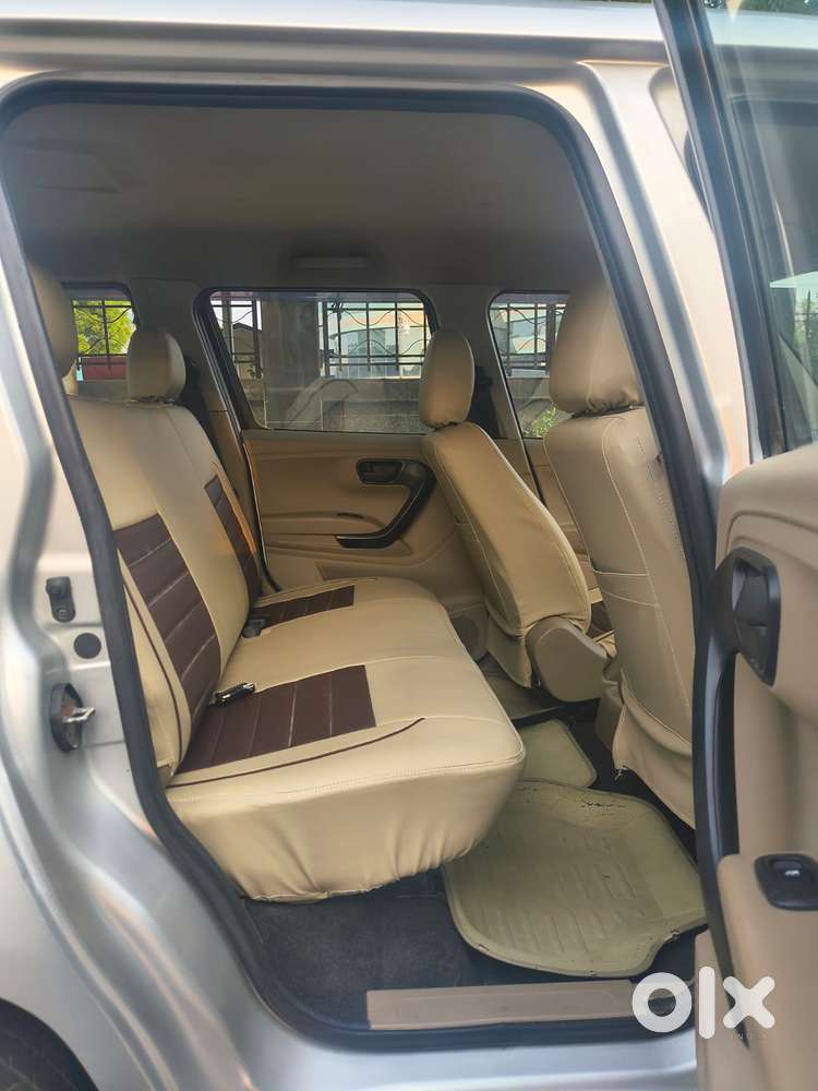 Mahindra Tuv 300 T4 Plus, 2017, Diesel