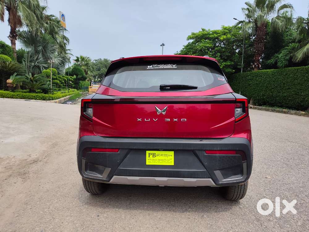 Mahindra Xuv 3xo Ax5l 1.2 Petrol At, 2026