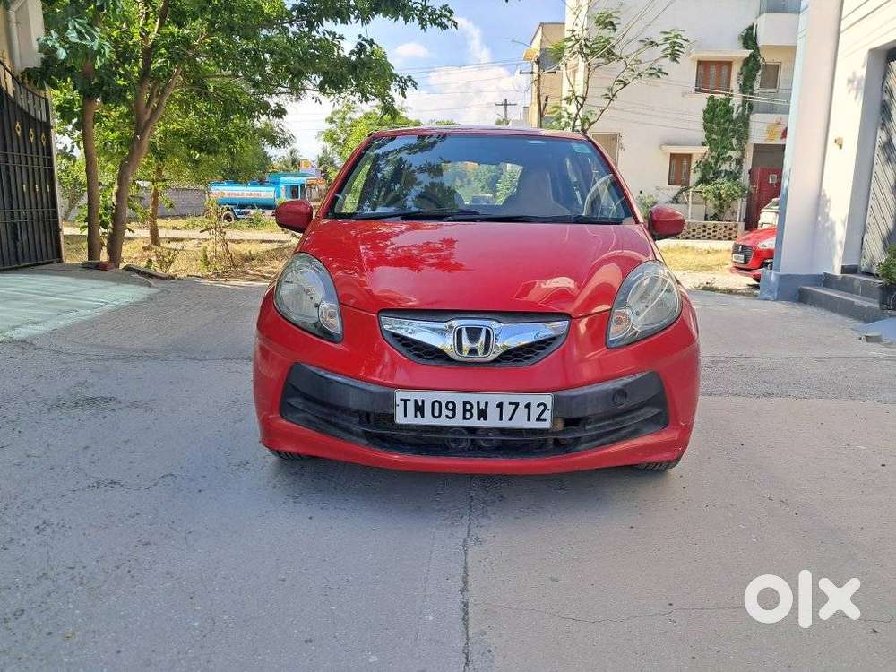 Honda Brio V Mt, 2014, Petrol