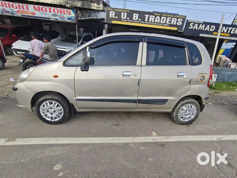 Maruti Suzuki Zen Estilo 2012