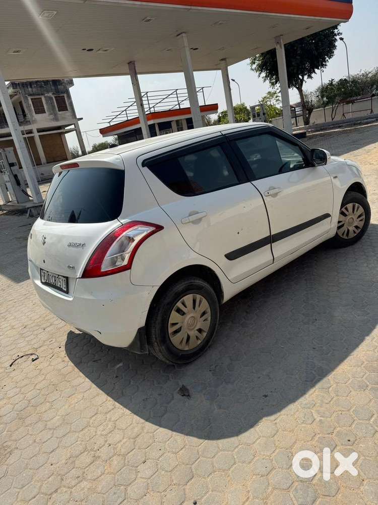 Maruti Suzuki Swift 2013 Diesel 100000 Km Driven