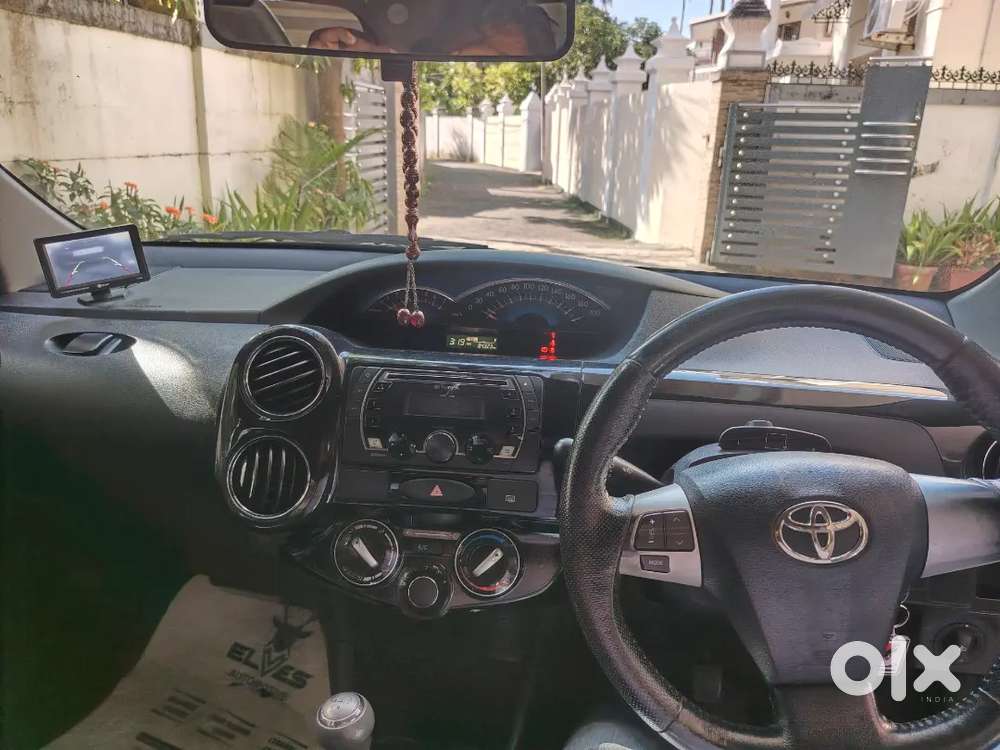 Etios Cross
