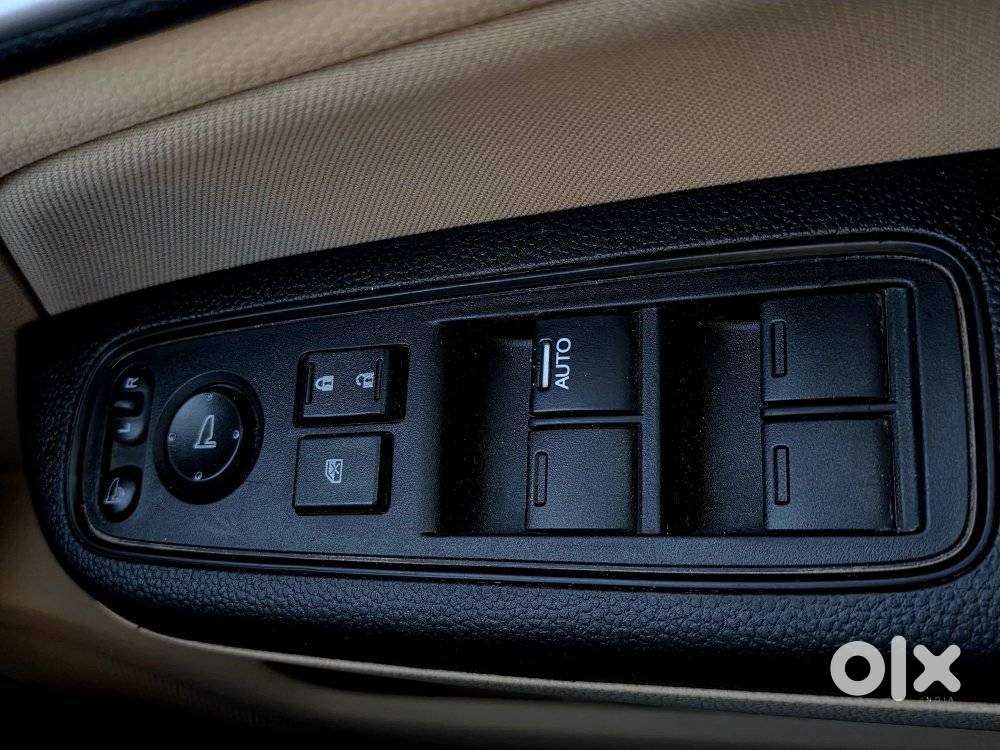 Honda Amaze Vx (o) I-vtec, 2022, Petrol