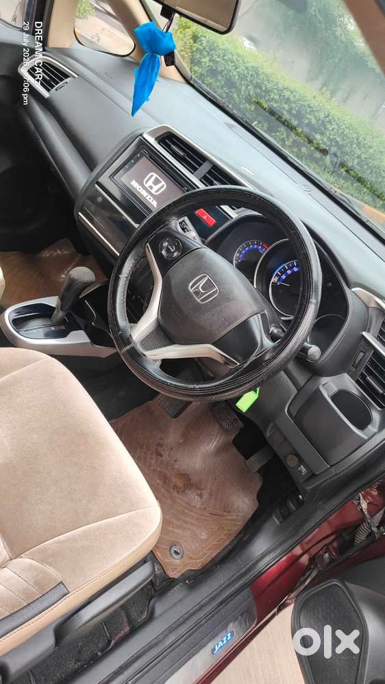 Honda Jazz Vx Cvt, 2015, Cng & Hybrids