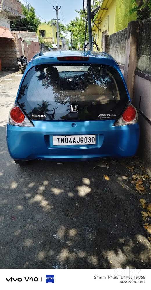Honda Brio  2012