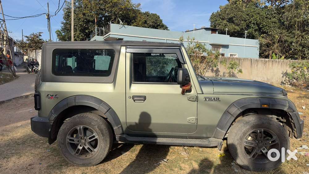 Mahindra Thar Petrol 2022