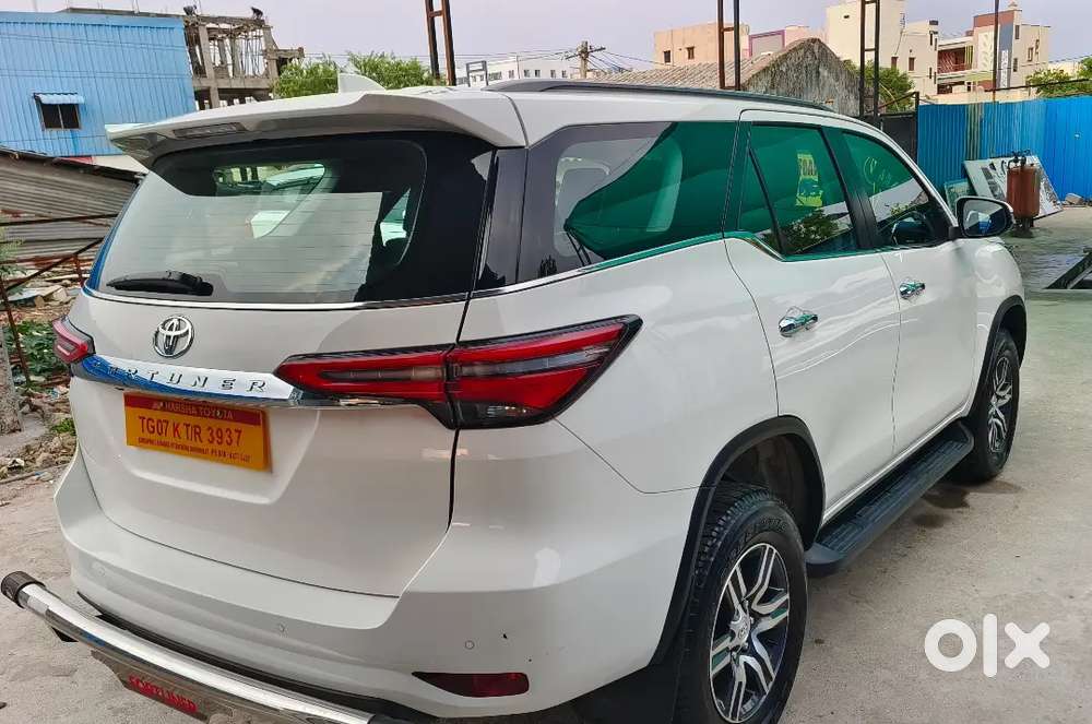 Toyota Fortuner 4*2 Mt 2024 Diesel 30000 Km Driven