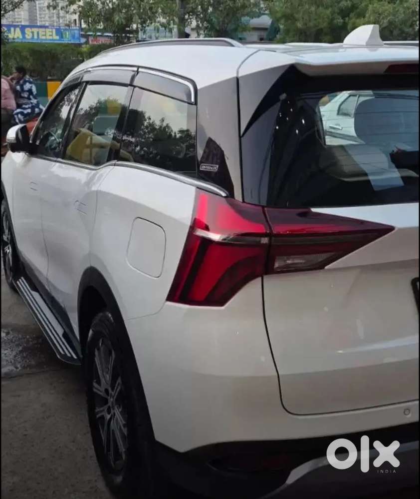 Mahindra Xuv700 Petrol 2024