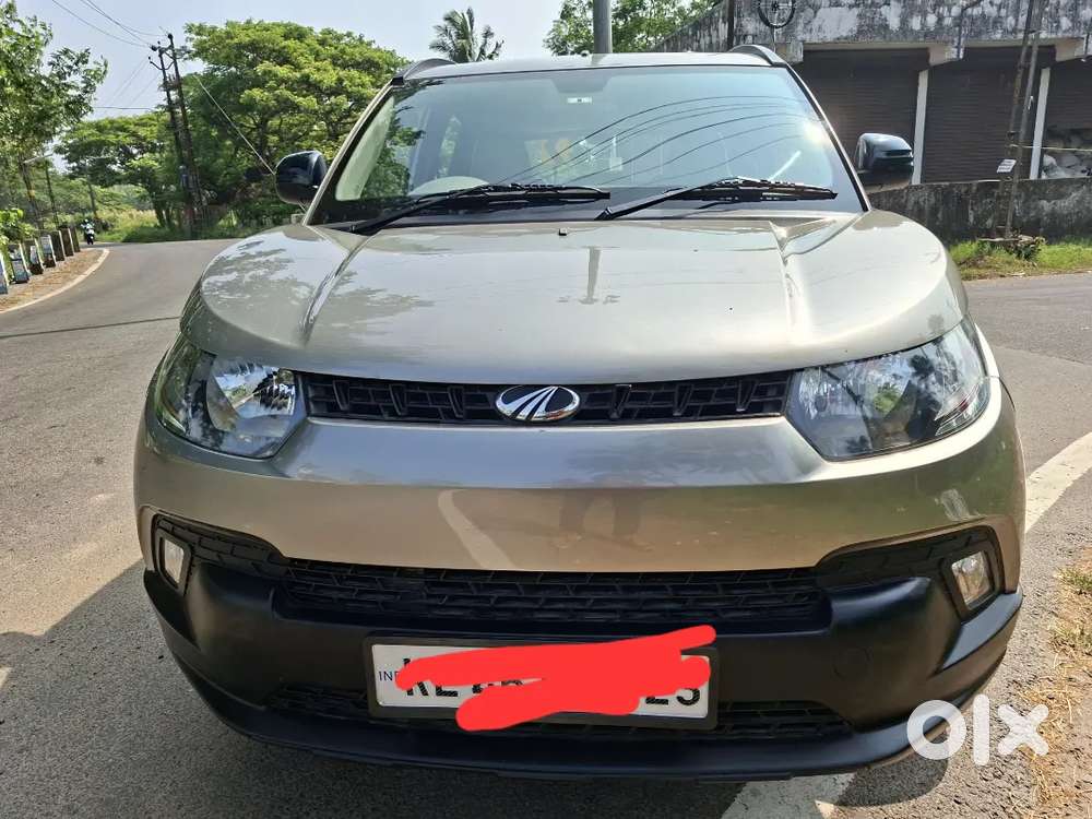 Mahindra Kuv 100 2017. A/c.power Steering. Power Window. Centr Lock.