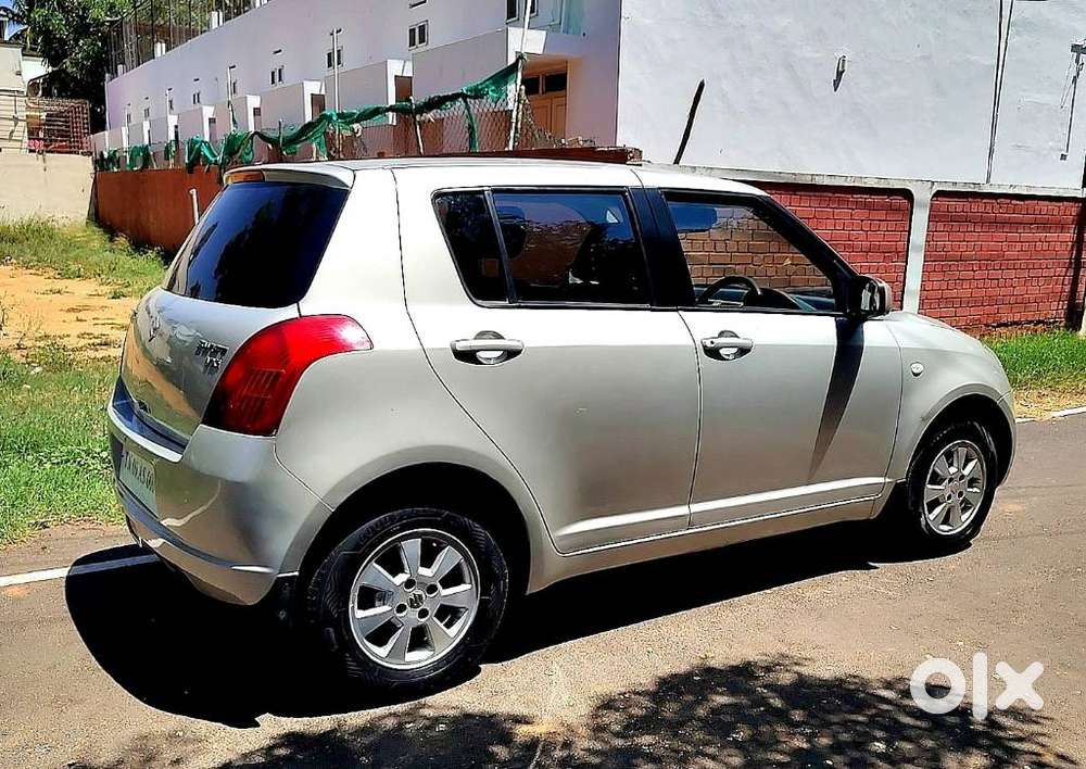 Maruti Suzuki Swift 1.3 Vxi, 2006, Petrol