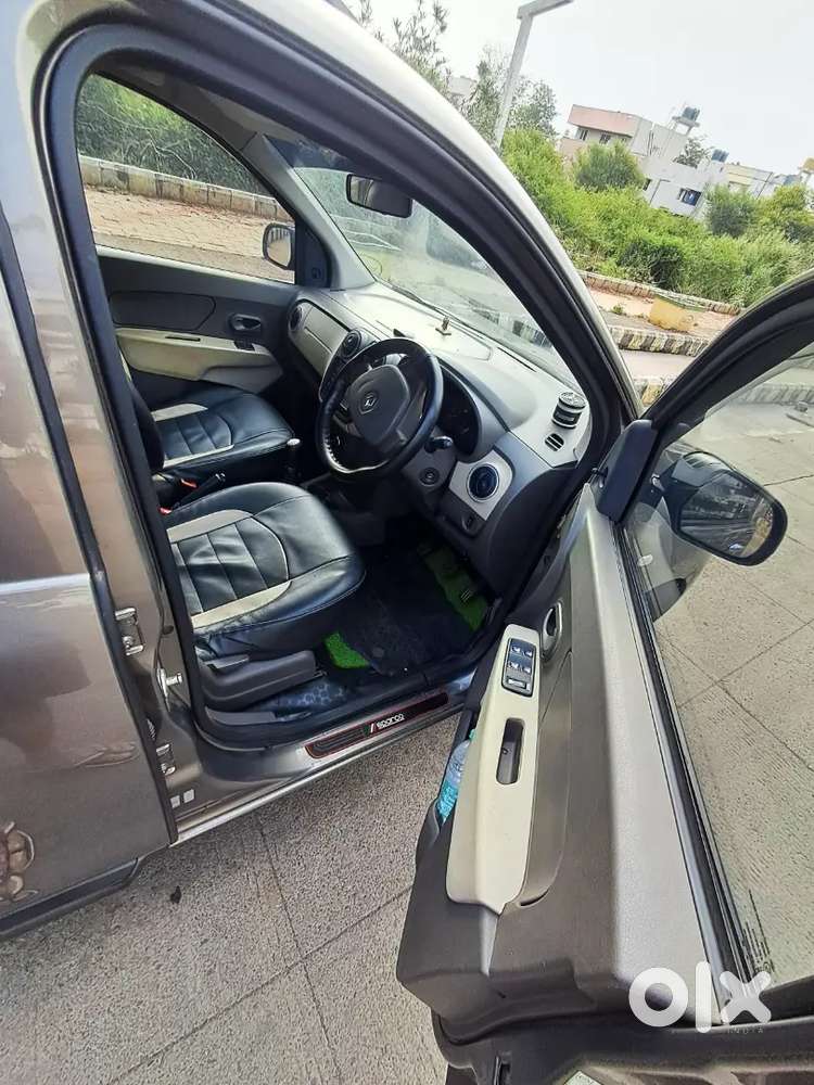 4 New Tyre 
Running  : 87,500 Km Genuinely 
Insurance : 2027 Validit
